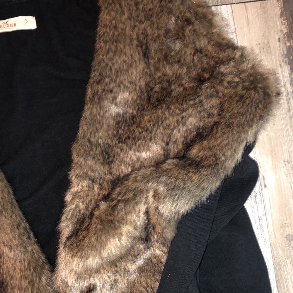 Hollister faux fur black cardigan/jacket. Size S. - Picture 3 of 8